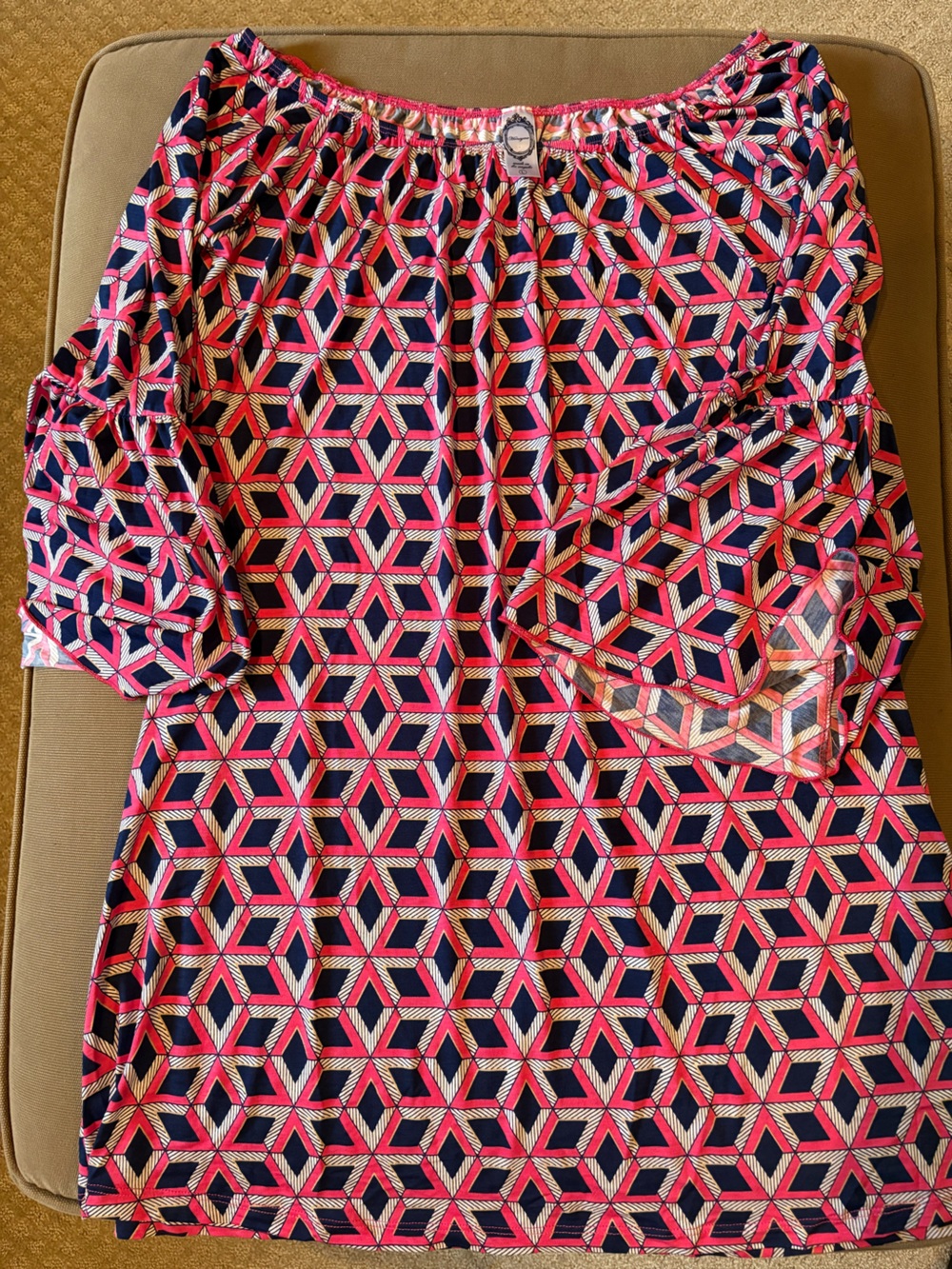 Off-Shoulder Geometric Print Tunic - Pink & Navy